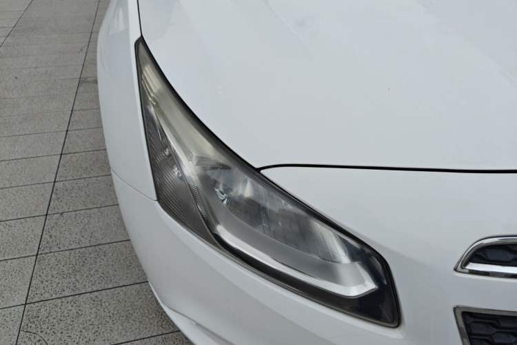 Used Chevrolet Cruze 2015 1.5L Classic SE AT Right Front Headlight