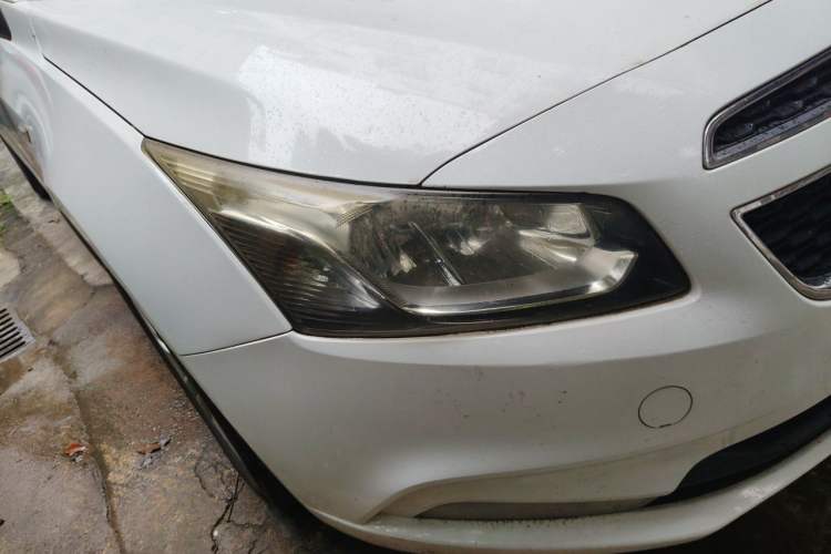 Used Chevrolet Cruze 2015 1.5L Automatic Luxury Edition Right Front Headlight
