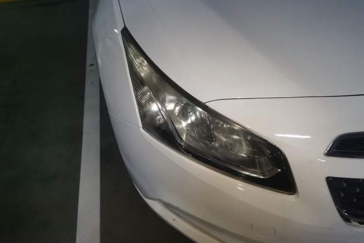Used Chevrolet Cruze 2015 1.5L Classic SE AT Right Front Headlight