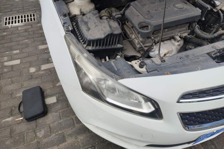 Used Chevrolet Cruze 2015 1.5L Classic SE AT Right Front Headlight