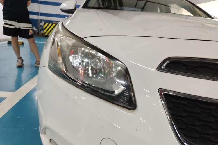 Used Chevrolet Cruze 2015 1.5L Classic SE MT Right Front Headlight