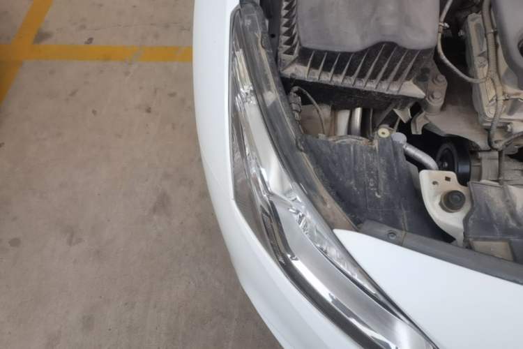 Used Chevrolet Cruze 2015 1.5L Classic SL MT Right Front Headlight