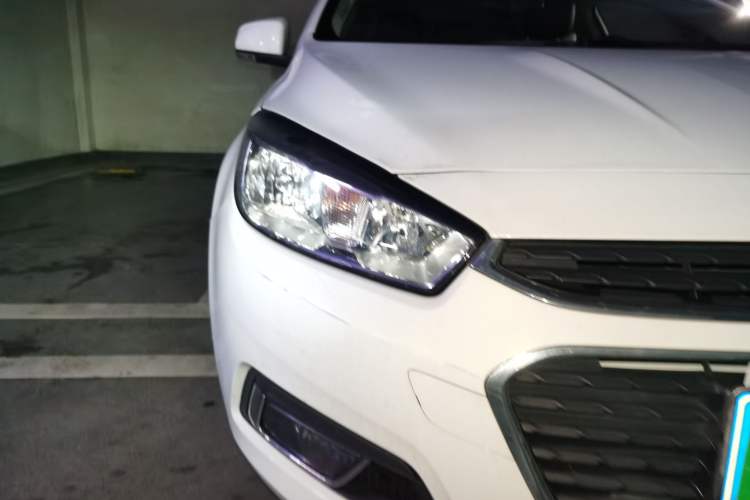 Used Chevrolet Cruze 2015 1.4T Manual Elite Edition Right Front Headlight