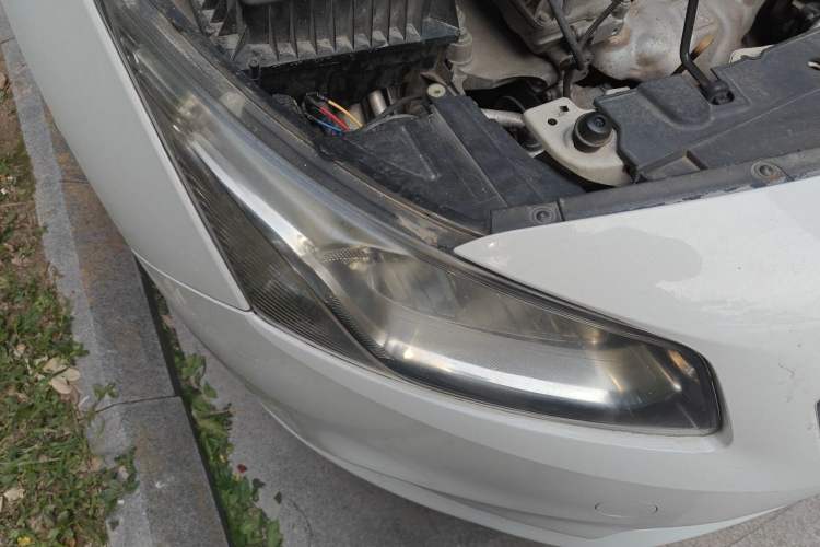 Used Chevrolet Cruze 2015 1.5L Classic SE AT Right Front Headlight