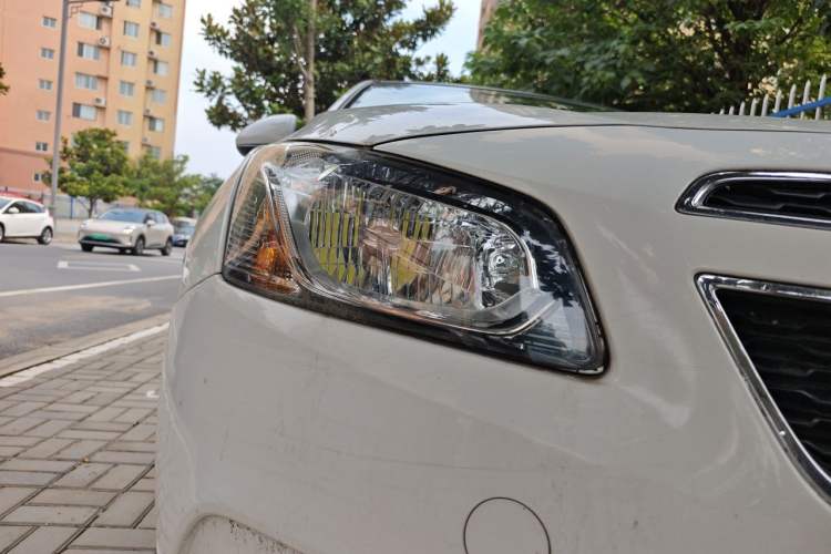 Used Chevrolet Cruze 2015 1.5L Classic SE AT Right Front Headlight