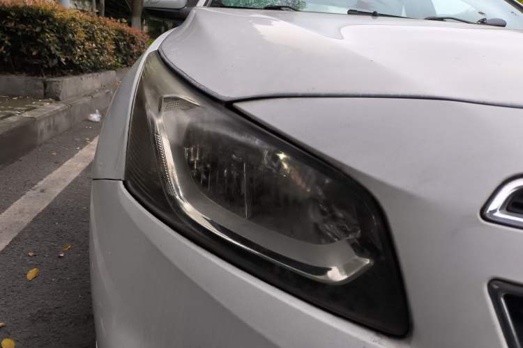 Used Chevrolet Cruze 2015 1.5L Classic SE AT Right Front Headlight