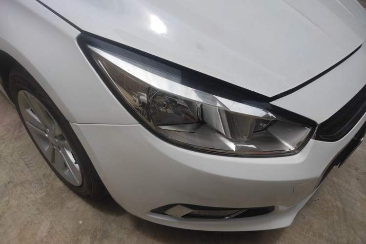 Used Chevrolet Cruze 2015 1.5L Automatic Fashion Navigation Edition Right Front Headlight