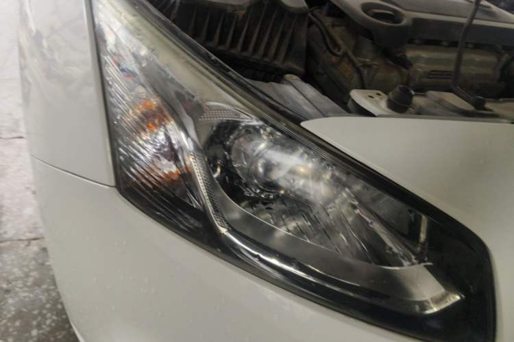 Used Chevrolet Cruze 2015 1.5L Classic SE AT Right Front Headlight