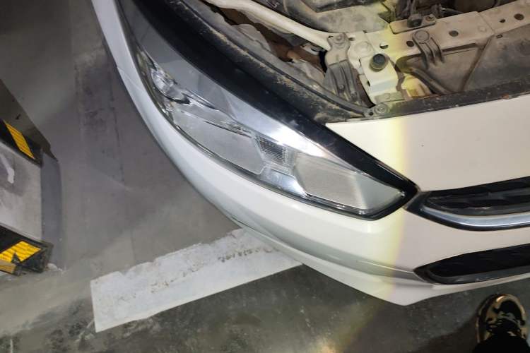 Used Chevrolet Cruze 2015 1.5L Manual Elite Edition Right Front Headlight