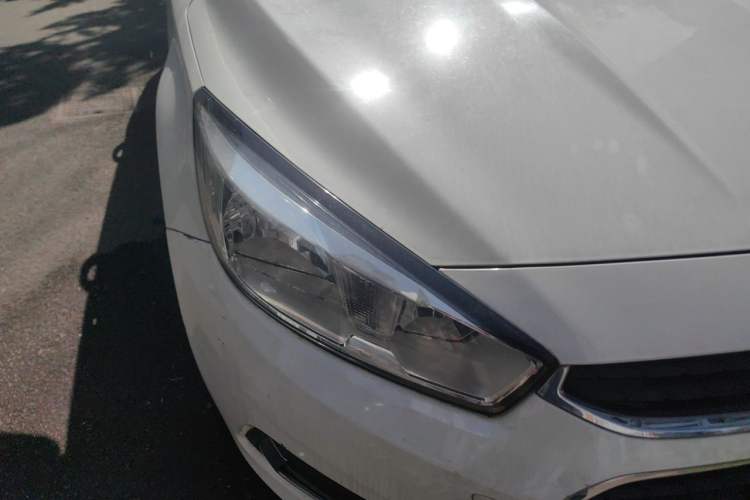 Used Chevrolet Cruze 2015 1.5L Automatic Luxury Edition Right Front Headlight
