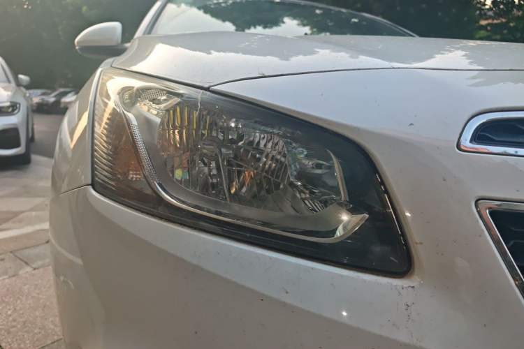Used Chevrolet Cruze 2015 1.5L Classic SL MT Right Front Headlight