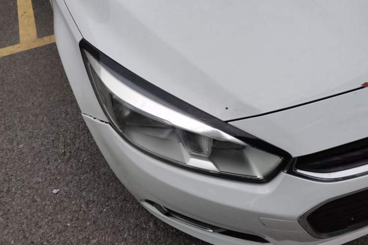 Used Chevrolet Cruze 2015 1.5L Automatic Luxury Edition Right Front Headlight