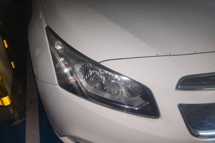 Used Chevrolet Cruze 2015 1.5L Classic SL MT Right Front Headlight