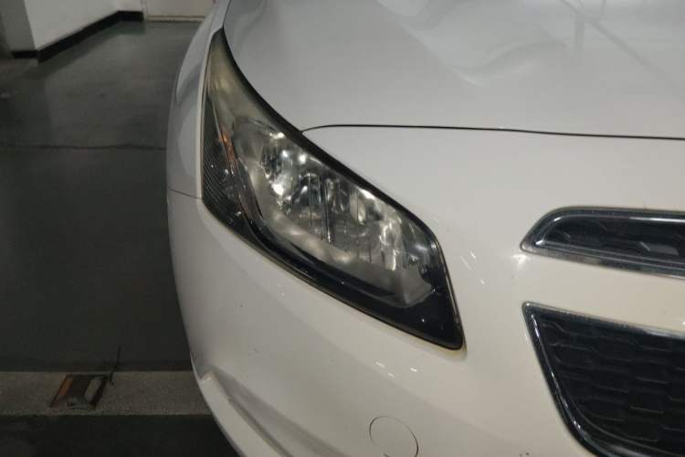 Used Chevrolet Cruze 2015 1.5L Classic SE MT Right Front Headlight
