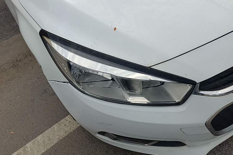 Used Chevrolet Cruze 2015 1.5L Manual Elite Edition Right Front Headlight