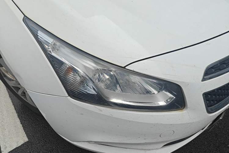 Used Chevrolet Cruze 2015 1.5L Classic SL MT Right Front Headlight