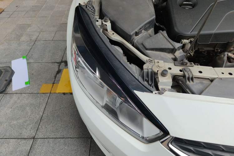 Used Chevrolet Cruze 2015 1.5L Manual Elite Edition Right Front Headlight