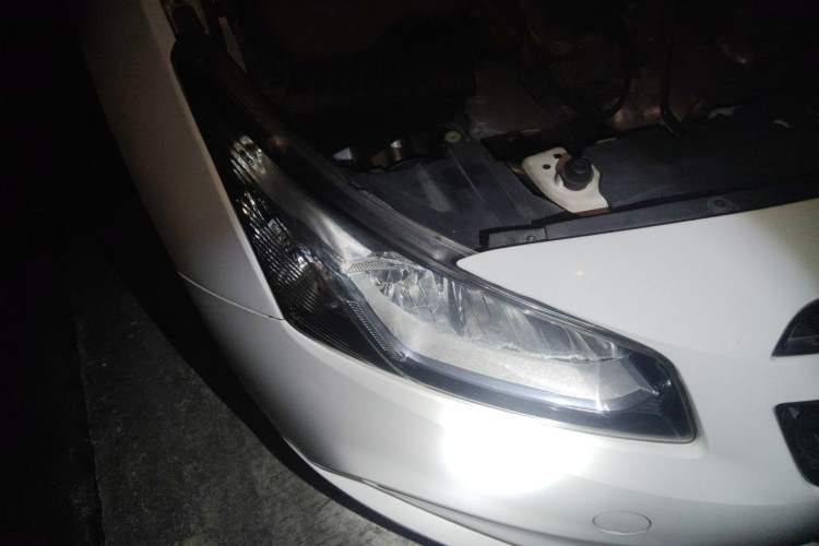 Used Chevrolet Cruze 2015 1.5L Classic SE AT Right Front Headlight