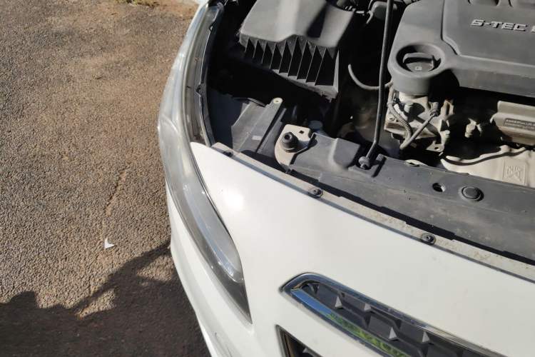 Used Chevrolet Cruze 2015 1.5L Classic SE MT Right Front Headlight