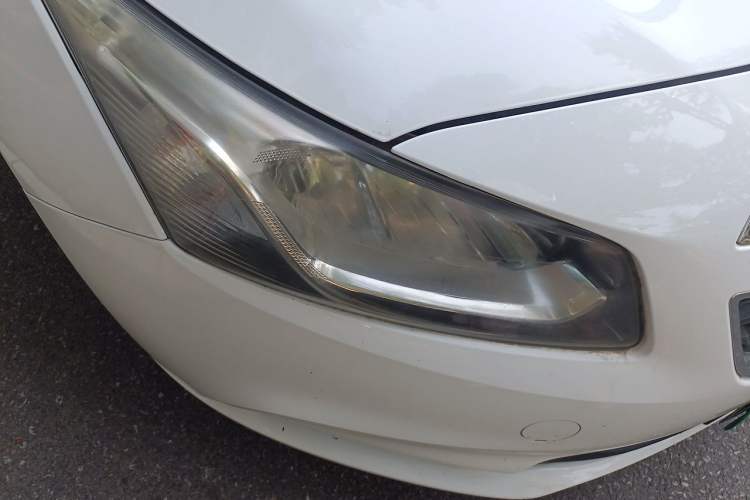 Used Chevrolet Cruze 2015 1.5L Classic SL MT Right Front Headlight