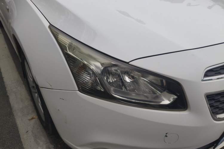 Used Chevrolet Cruze 2015 1.5L Classic SE AT Right Front Headlight