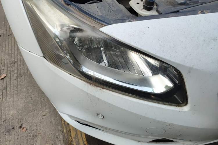 Used Chevrolet Cruze 2015 1.5L Classic SE AT Right Front Headlight