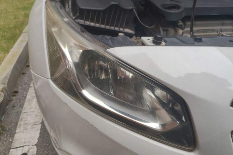 Used Chevrolet Cruze 2015 1.5L Classic SL MT Right Front Headlight