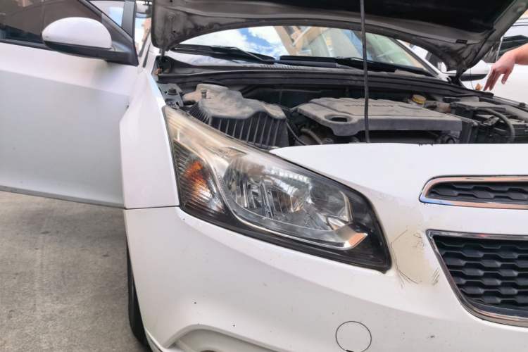 Used Chevrolet Cruze 2015 1.5L Classic SE MT Right Front Headlight