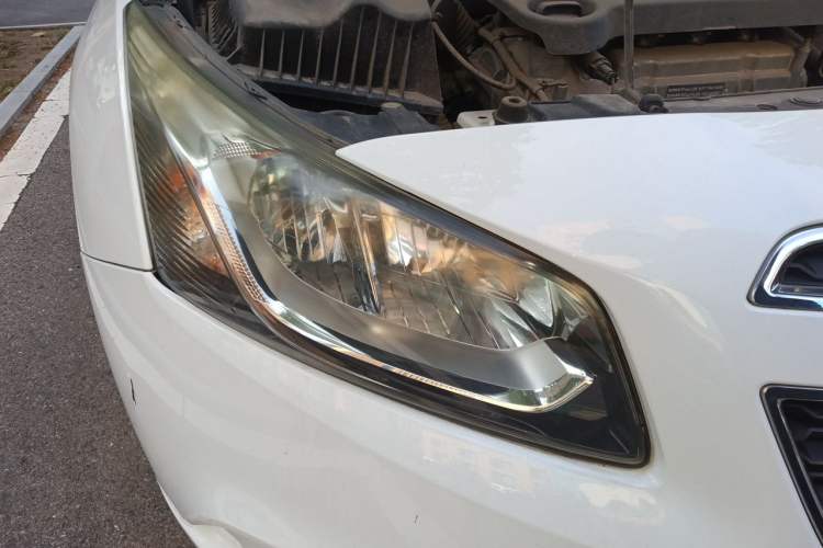 Used Chevrolet Cruze 2015 1.5L Classic SL MT Right Front Headlight