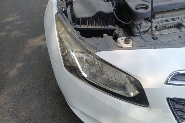 Used Chevrolet Cruze 2015 1.5L Classic SE MT Right Front Headlight