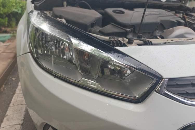 Used Chevrolet Cruze 2015 1.5L Automatic Luxury Edition Right Front Headlight