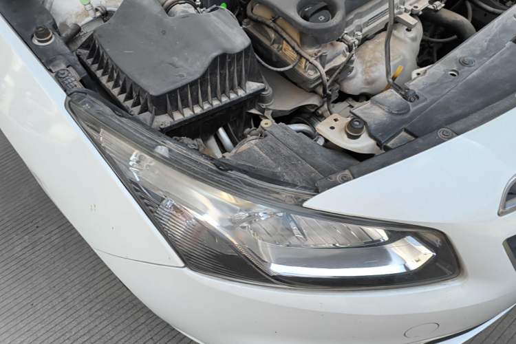 Used Chevrolet Cruze 2015 1.5L Classic SL MT Right Front Headlight