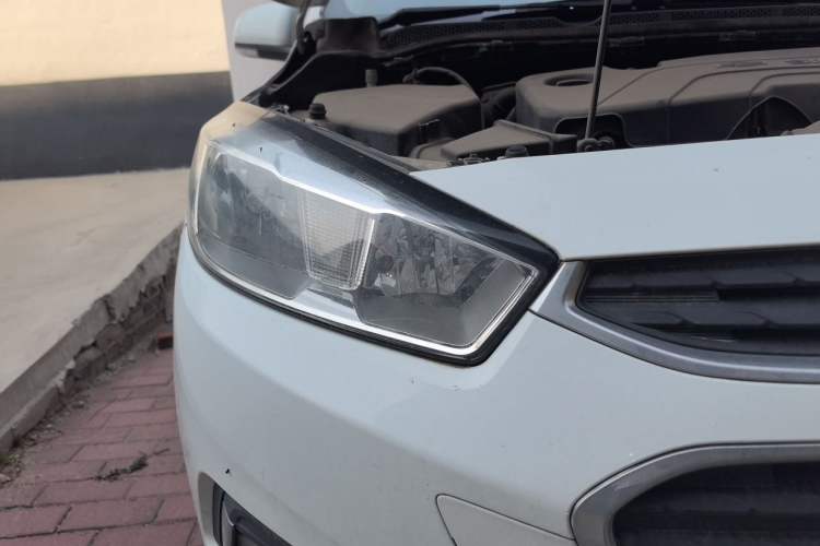 Used Chevrolet Cruze 2015 1.5L Manual Elite Edition Right Front Headlight