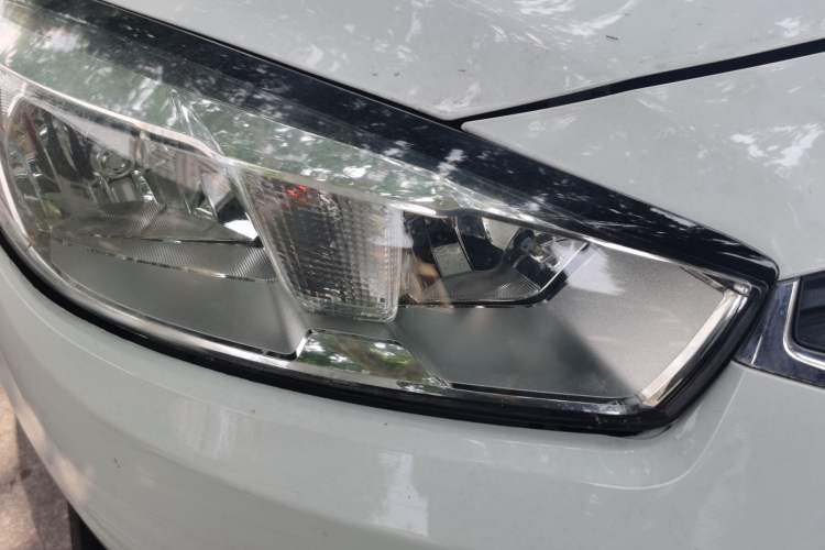 Used Chevrolet Cruze 2015 1.4T DCG Luxury Edition Right Front Headlight