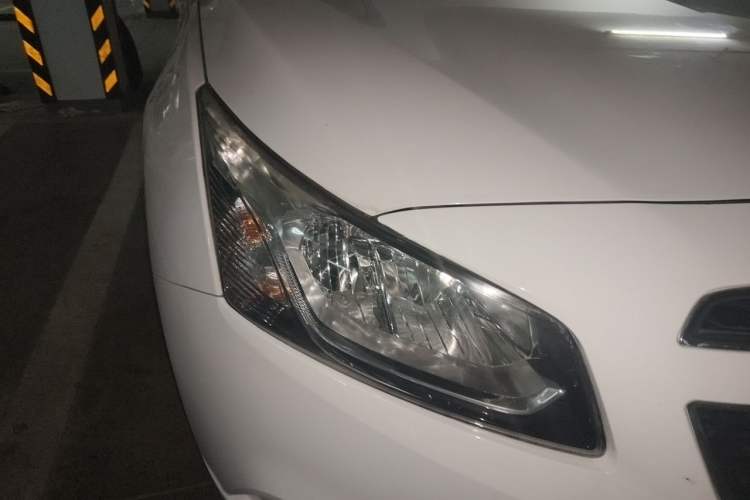 Used Chevrolet Cruze 2015 1.5L Classic SE AT Right Front Headlight