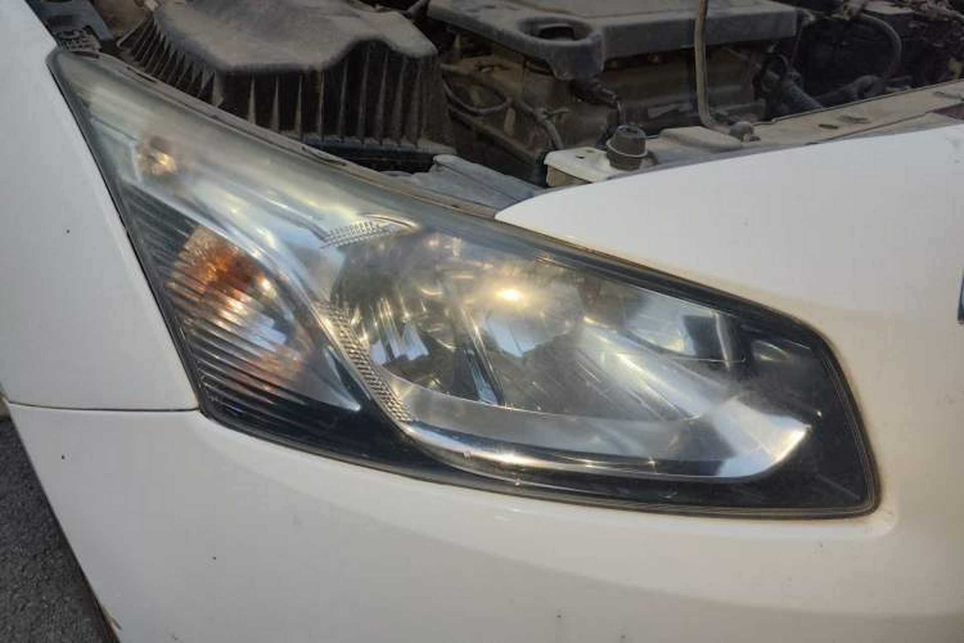 Used Chevrolet Cruze 2015 1.5L Classic SE AT Right Front Headlight