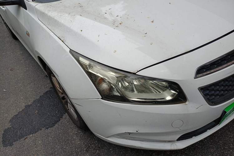 Used Chevrolet Cruze 2015 1.5L Classic SE MT Right Front Headlight