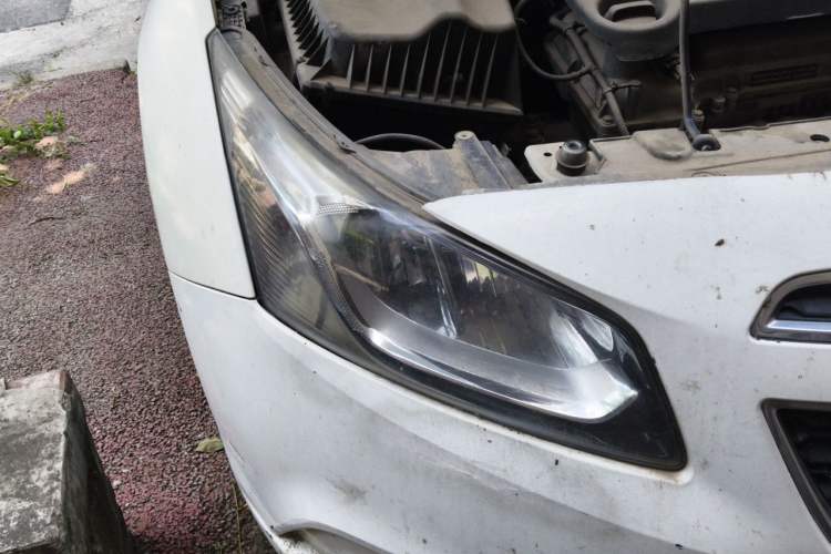 Used Chevrolet Cruze 2015 1.5L Classic SE AT Right Front Headlight