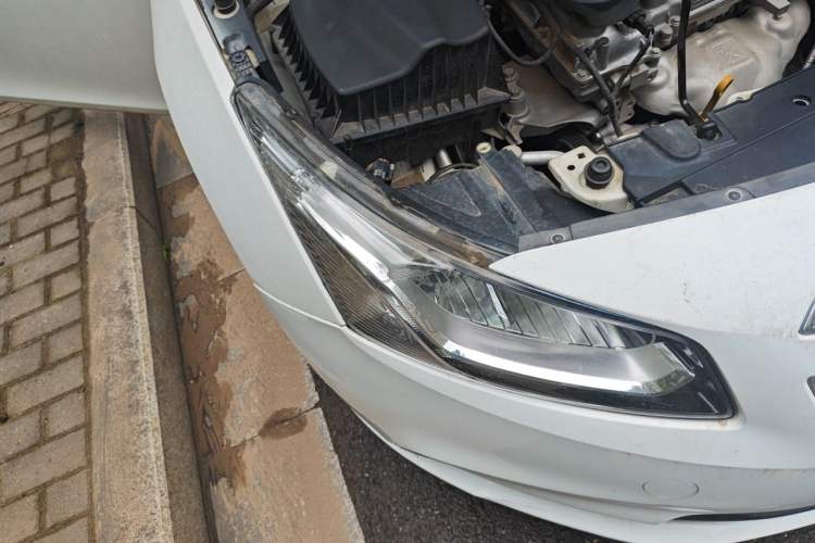 Used Chevrolet Cruze 2015 1.5L Classic SE AT Right Front Headlight