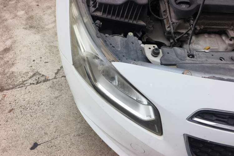 Used Chevrolet Cruze 2015 1.5L Classic SE AT Right Front Headlight