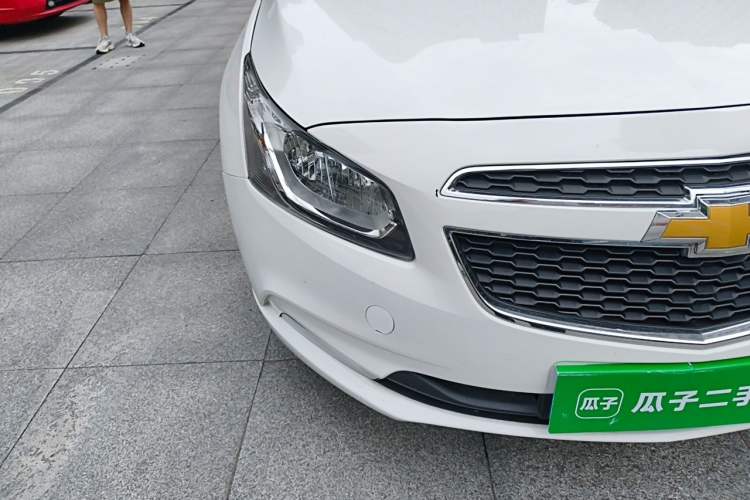 Used Chevrolet Cruze 2015 1.5L Classic SE AT Right Front Headlight