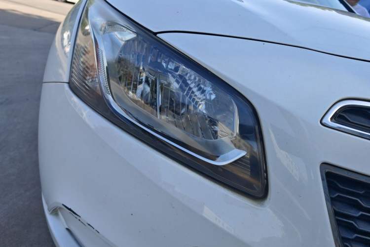 Used Chevrolet Cruze 2015 1.5L Classic SE AT Right Front Headlight
