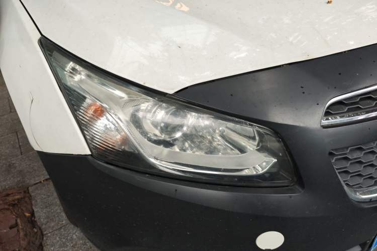 Used Chevrolet Cruze 2015 1.5L Classic SE AT Right Front Headlight