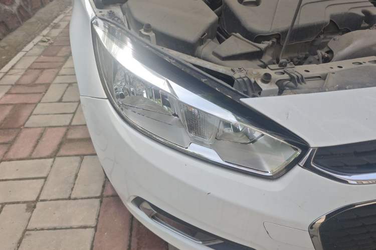 Used Chevrolet Cruze 2015 1.5L Manual Elite Edition Right Front Headlight