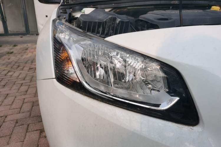 Used Chevrolet Cruze 2015 1.5L Classic SE MT Right Front Headlight