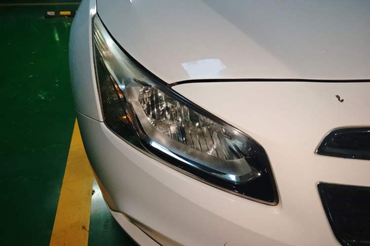 Used Chevrolet Cruze 2015 1.5L Classic SL MT Right Front Headlight
