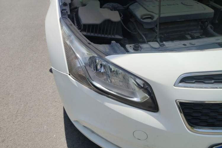 Used Chevrolet Cruze 2015 1.5L Classic SE MT Right Front Headlight