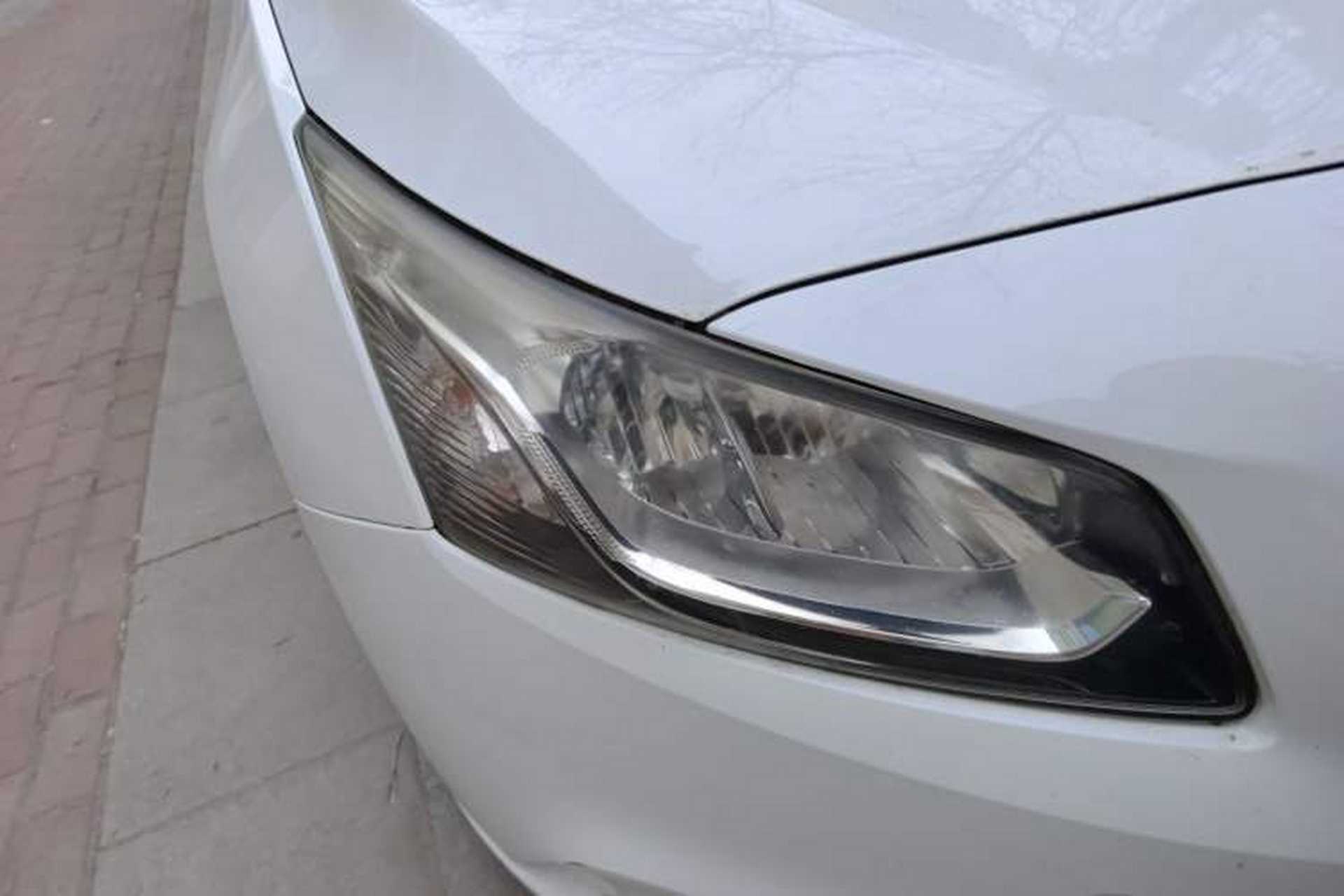 Used Chevrolet Cruze 2015 1.5L Classic SL MT Right Front Headlight