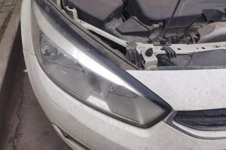 Used Chevrolet Cruze 2015 1.5L Manual Elite Edition Right Front Headlight