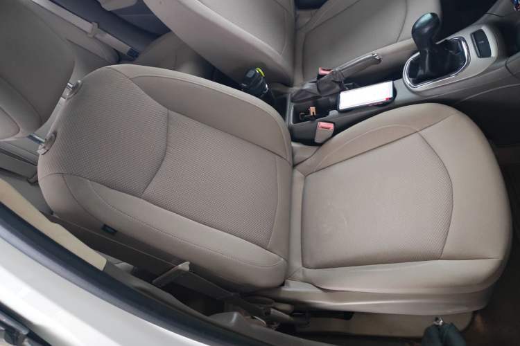 Used Chevrolet Cruze 2015 1.5L Manual Fashion Edition Right Front Seat